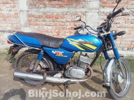 Suzuki ax 100